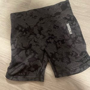 GYMSHARK BIKER SHORTS